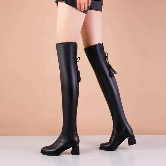 Elara – Botas extremadamente elásticas con hebilla larga