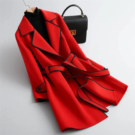 Marla - Gabardina elegante con ribetes contrastados