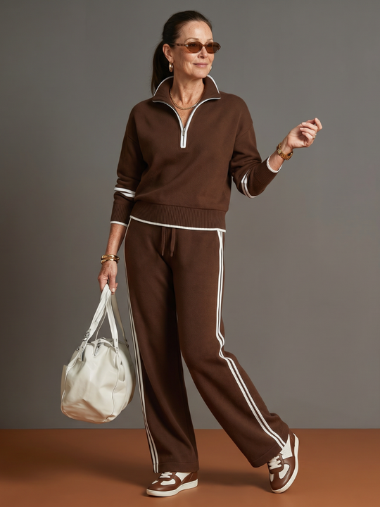 Rain | Conjunto de pantalones de pernera con rayas laterales y manga larga con cuello con cremallera