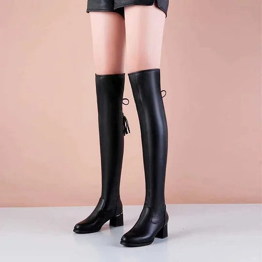 Elara – Botas extremadamente elásticas con hebilla larga