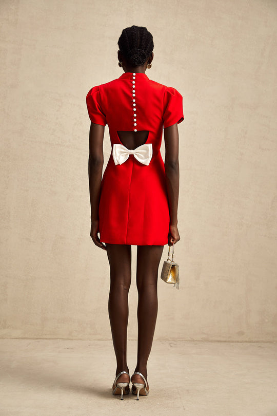 Ana – Vestido mini rojo con mangas pétalo y lazo