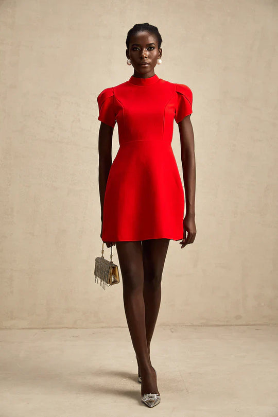 Ana – Vestido mini rojo con mangas pétalo y lazo