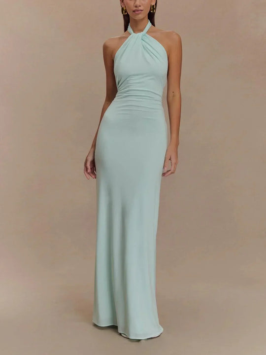 Lilia - Vestido largo ajustado con cuello halter