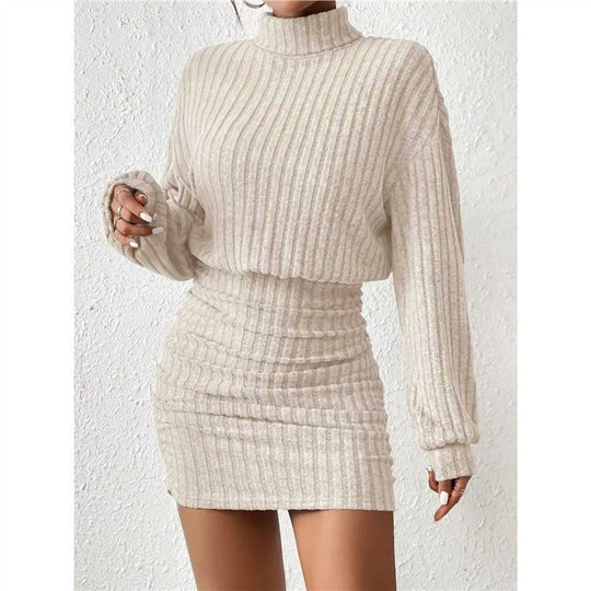 Elena – Vestido bodycon de punto con cuello alto