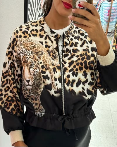 Carmina / Chaqueta bomber con estampado de leopardo