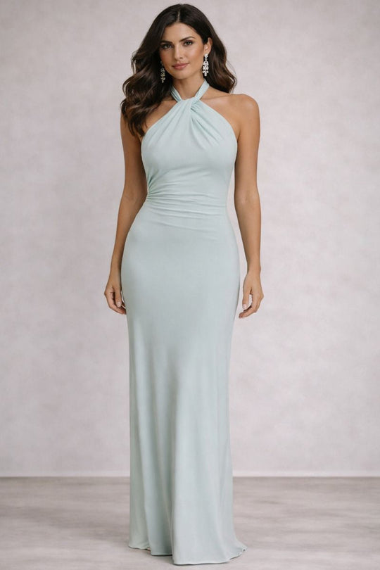 Lilia - Vestido largo ajustado con cuello halter