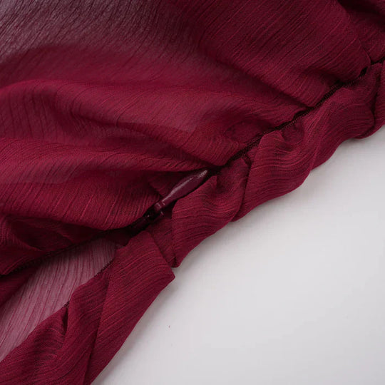 Talía – Vestido mini fruncido asimétrico burdeos