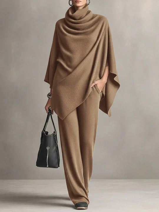 Juana – Conjunto elegante con poncho drapeado y pantalón