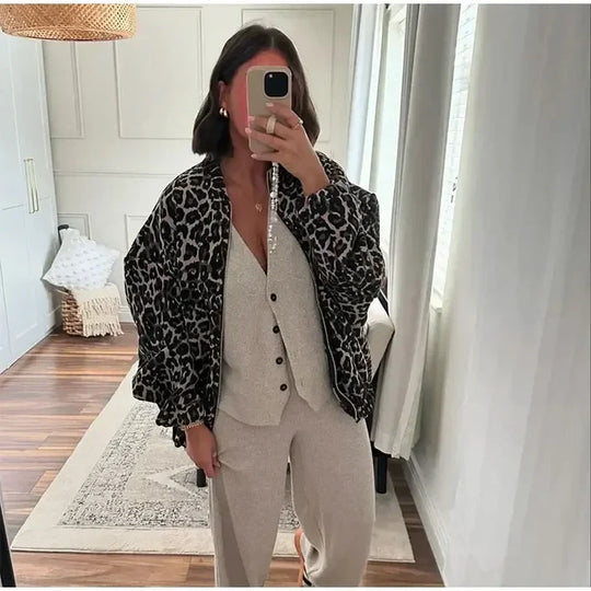 Fiona - Chaqueta bomber para otoño con estampado animal print