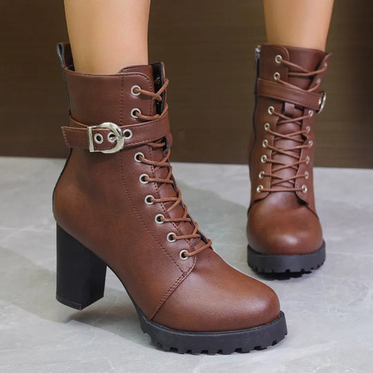 Claudia | Botines de mujer con detalle de hebilla