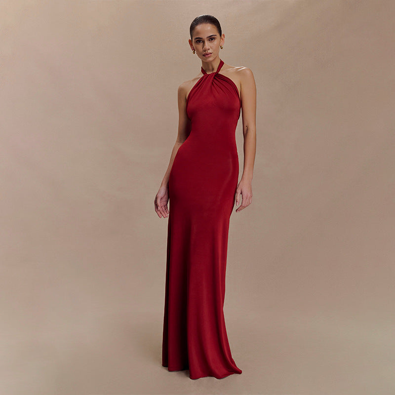 Lilia - Vestido largo ajustado con cuello halter
