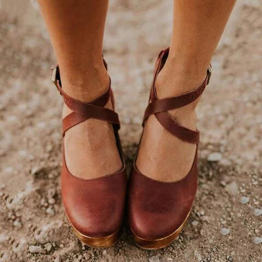 Andrea | Tacones de cuña para damas con correa en el tobillo