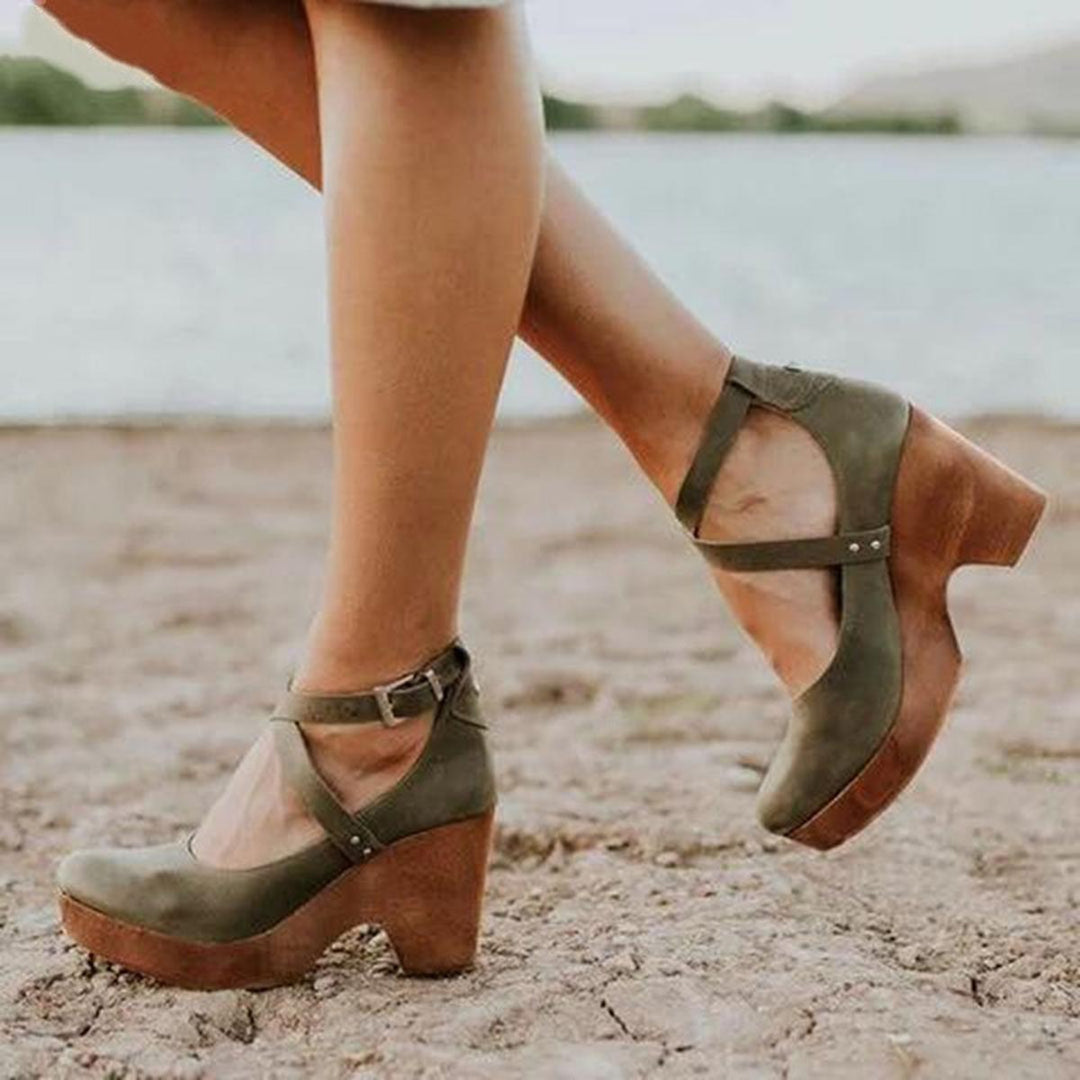 Andrea | Tacones de cuña para damas con correa en el tobillo