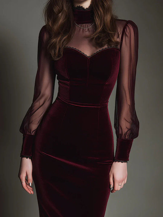 Carlota – Vestido midi con escote corazón y terciopelo burdeos