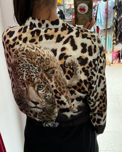 Carmina / Chaqueta bomber con estampado de leopardo