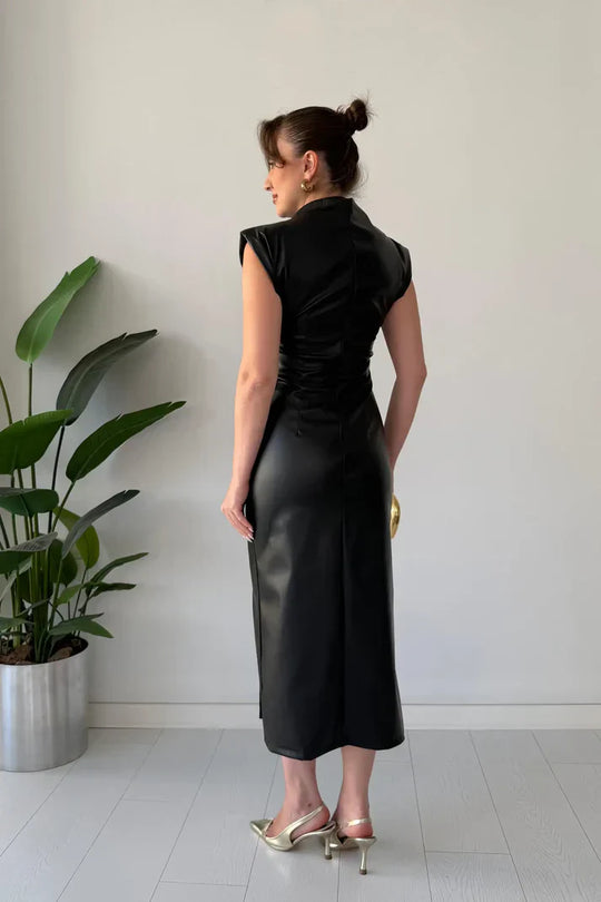 Natalia – Elegancia atemporal para cada ocasión