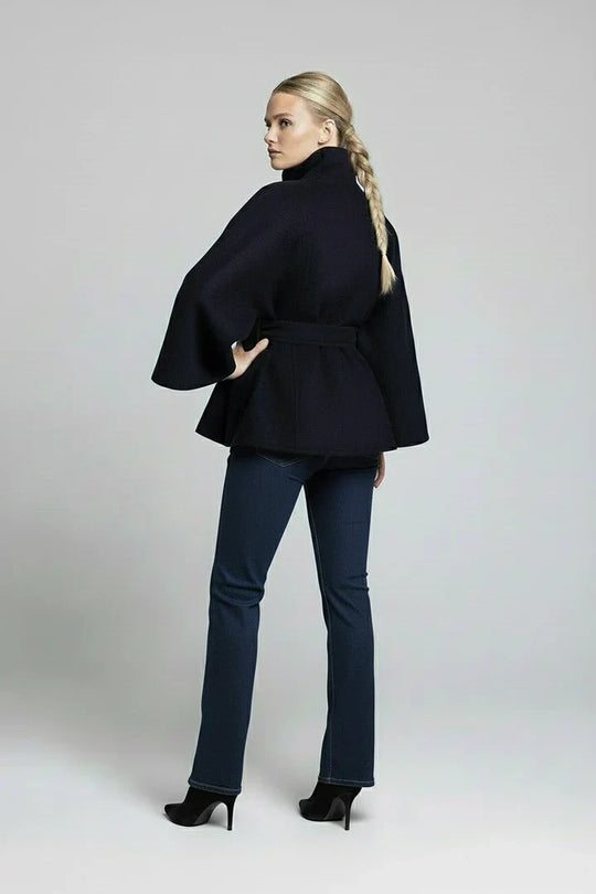 Cosima - Chaqueta con cuello alto y cinturón