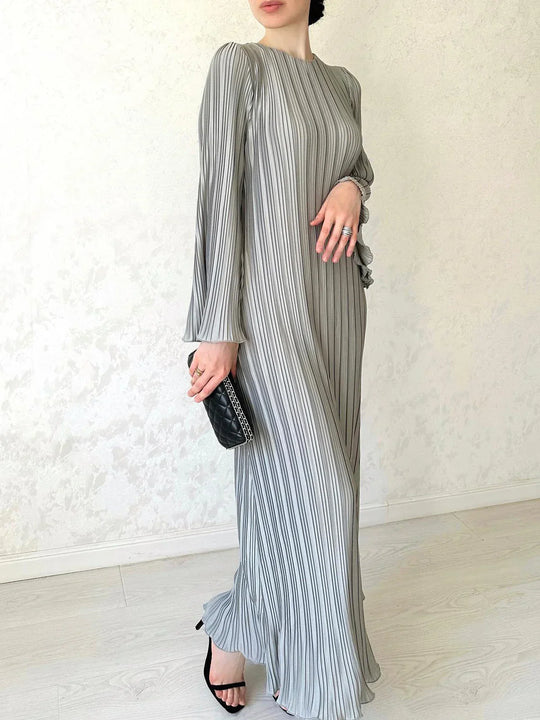 Felicia™ – Vestido largo plisado con mangas acampanadas