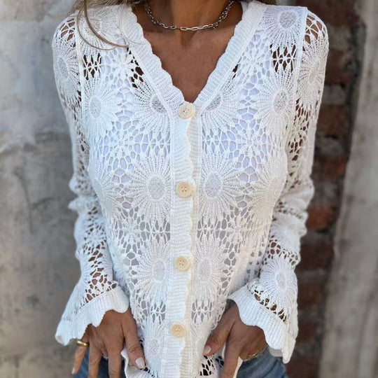 Mercedes/ Blusa de encaje con cuello en V y manga larga