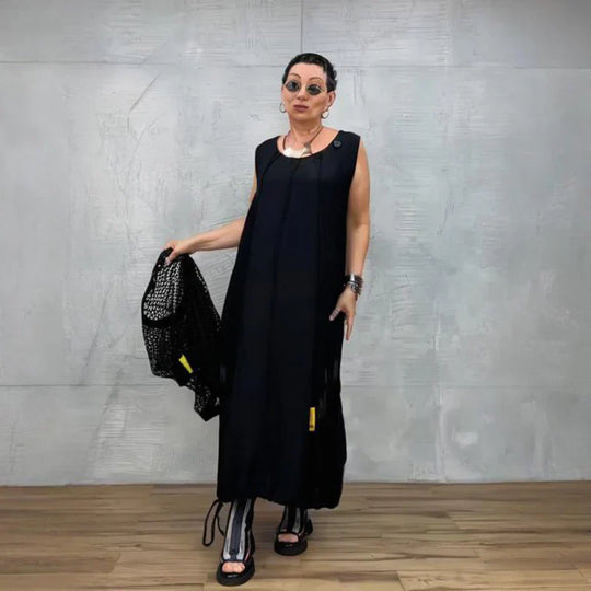Ava - Conjunto negro de vestido con sobrecamisa calada