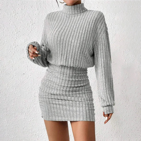 Elena – Vestido bodycon de punto con cuello alto