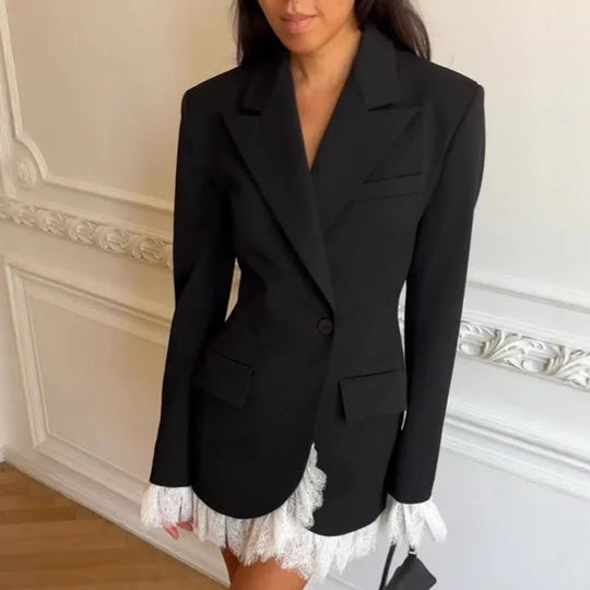 Isabella – Vestido blazer estructurado con detalles de encaje
